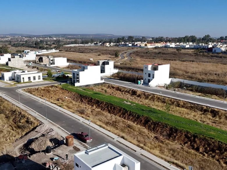 Terreno duplex Zirandaro — 5 photos