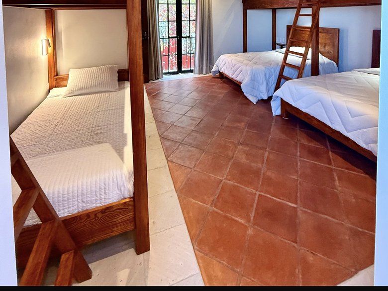 Beautiful Residence in Villas Acuarela, 4 bedrooms with en-suite bathrooms , high -quality finishes — 36 photos