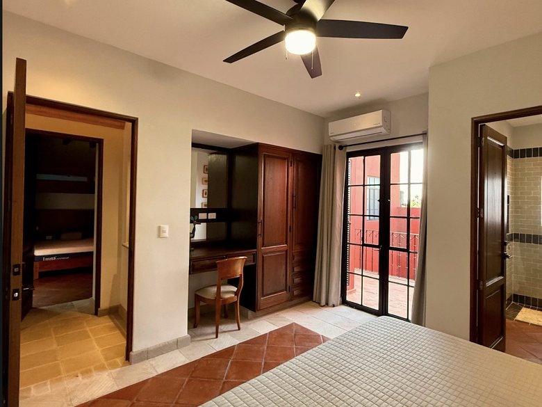 Beautiful Residence in Villas Acuarela, 4 bedrooms with en-suite bathrooms , high -quality finishes — 22 photos