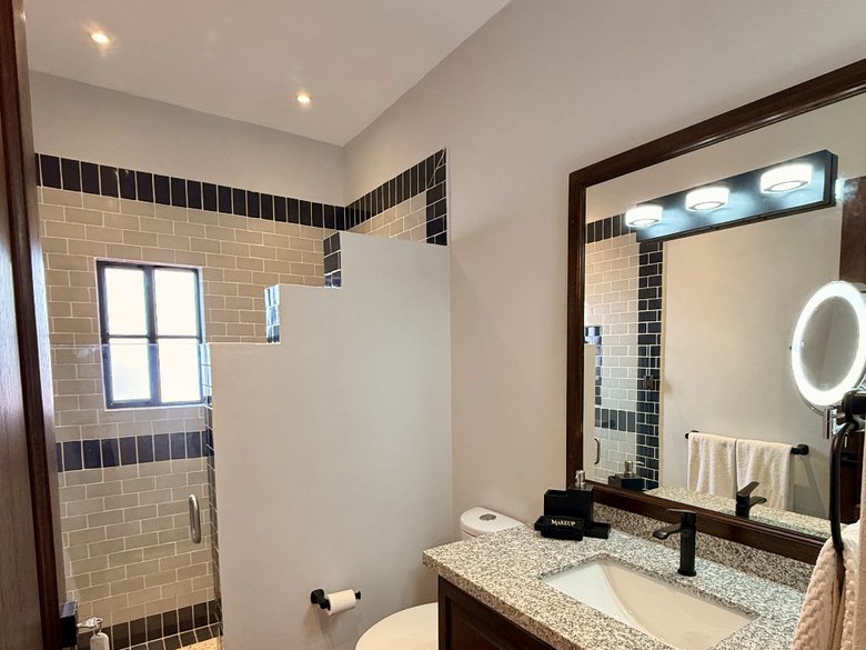 Beautiful Residence in Villas Acuarela, 4 bedrooms with en-suite bathrooms , high -quality finishes — 37 photos