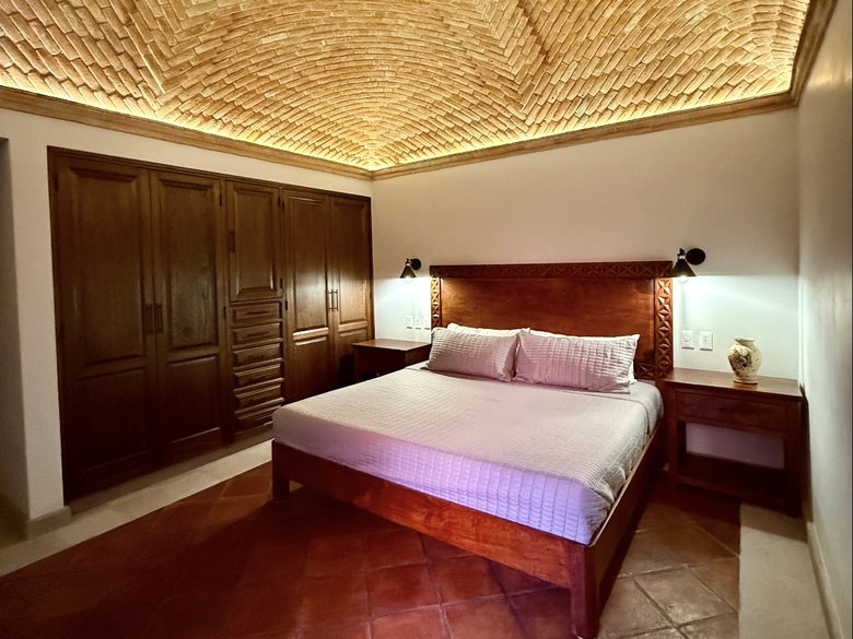 Beautiful Residence in Villas Acuarela, 4 bedrooms with en-suite bathrooms , high -quality finishes — 17 photos