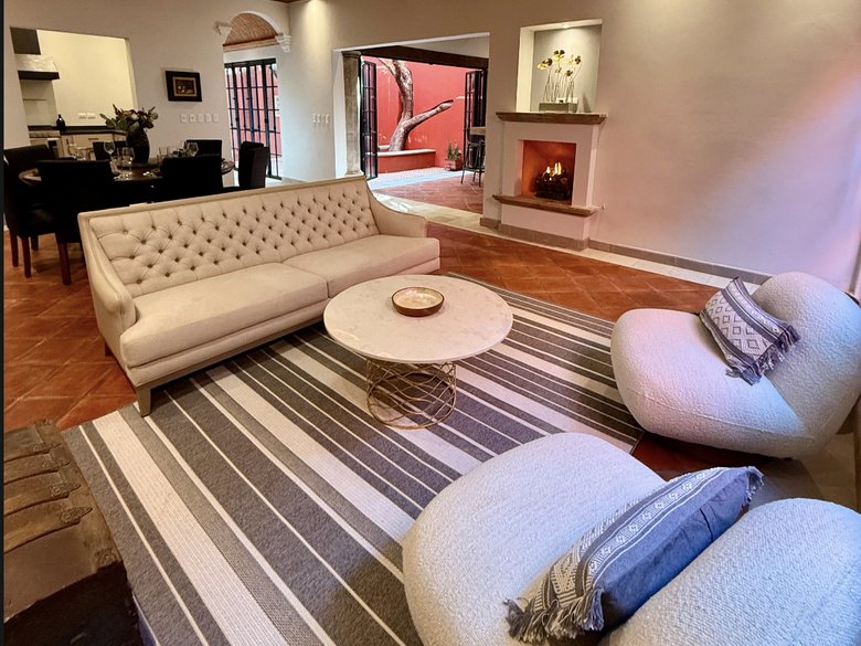 Beautiful Residence in Villas Acuarela, 4 bedrooms with en-suite bathrooms , high -quality finishes — 8 photos
