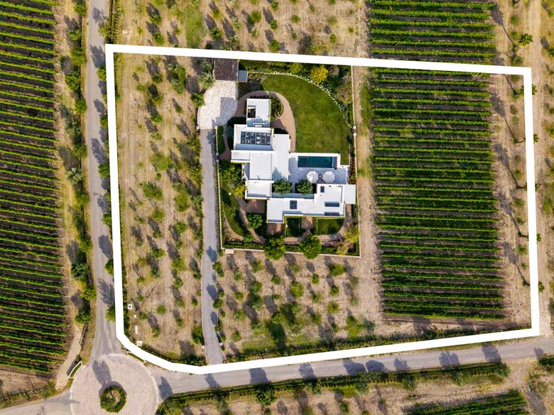 Casa Conejo — 39 photos