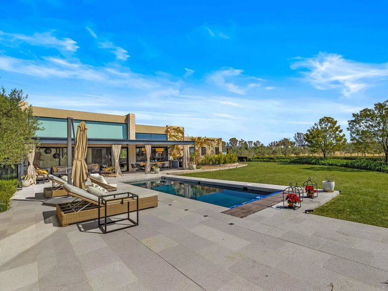 Casa Conejo — 26 photos