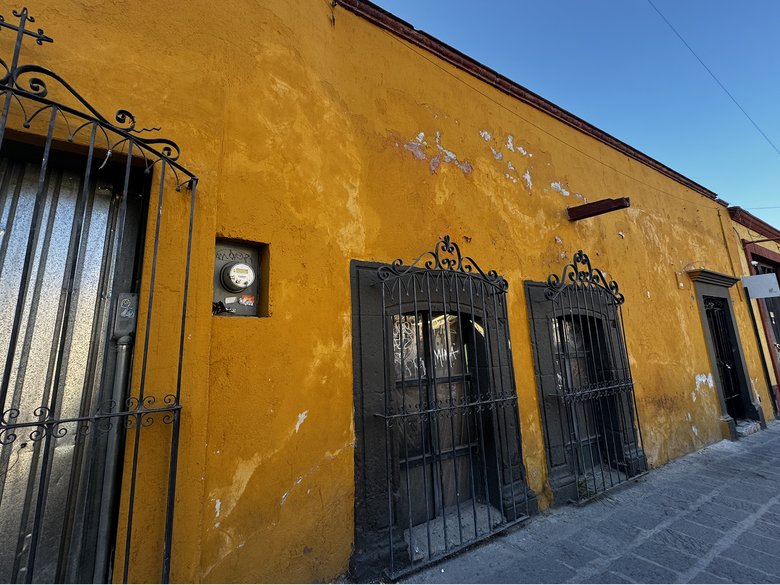 Ideal land for investors with strong commercial and residential potential, — 4 photos