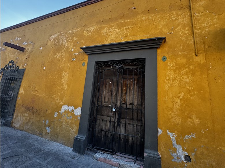 Ideal land for investors with strong commercial and residential potential, — 2 photos