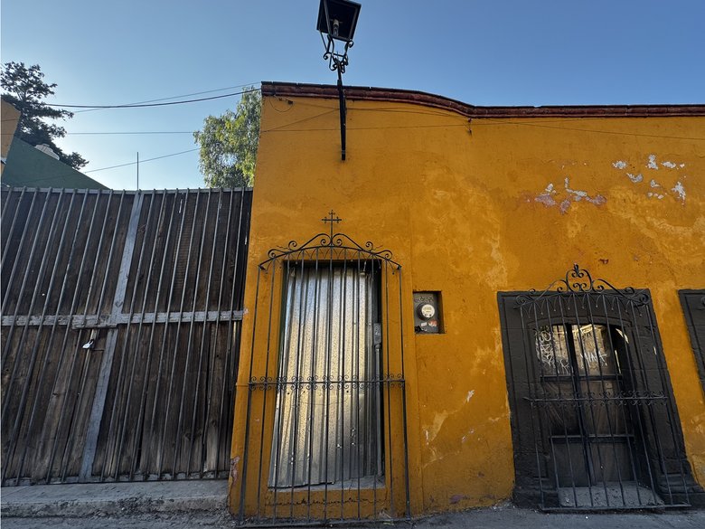 Ideal land for investors with strong commercial and residential potential, — 5 photos