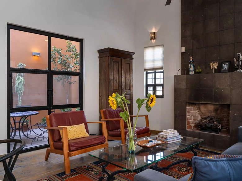 Casa Animas — 2 photos