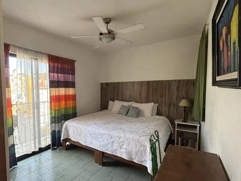HOTEL CASA DE LOS SOLES — 11 photos