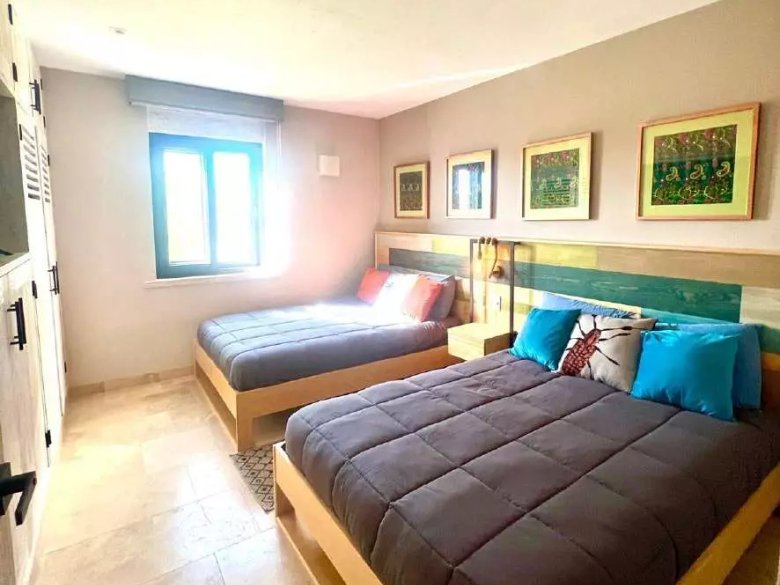 RESIDENCIA PUERTA BLANCA — 7 photos