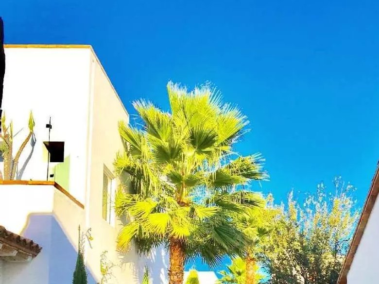 RESIDENCIA PUERTA BLANCA — 15 photos
