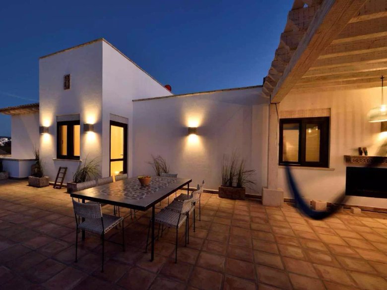 RESIDENCIA PUERTA BLANCA — 1 photos