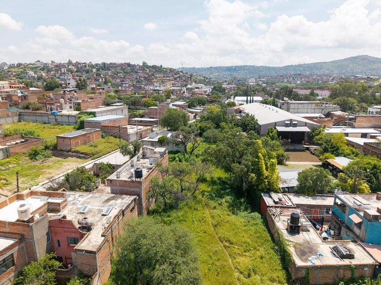Terreno Antigua Estación FF CC — 9 photos