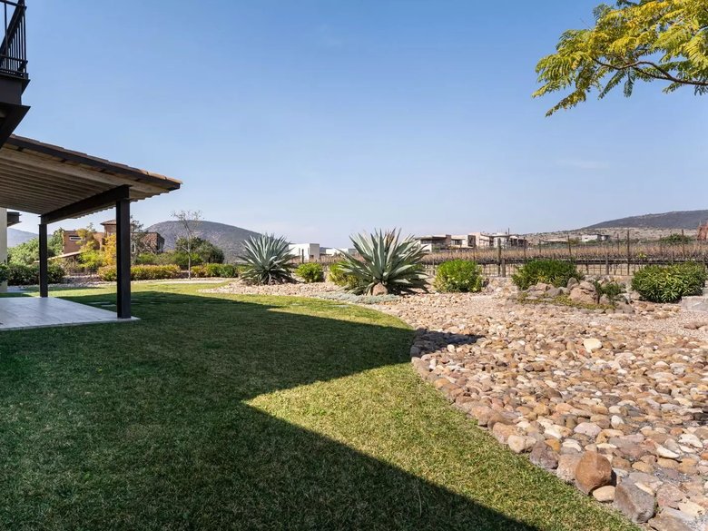 Casa Sangiovese — 16 photos