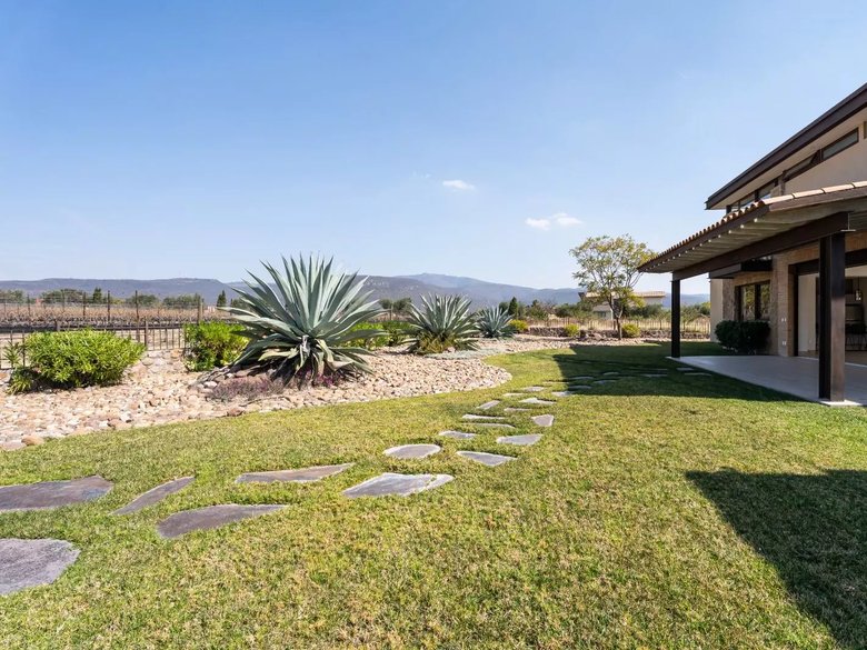 Casa Sangiovese — 19 photos