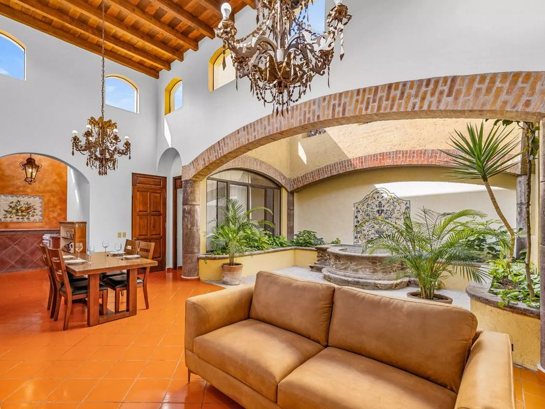 Allende Village Villa 9 — 3 photos