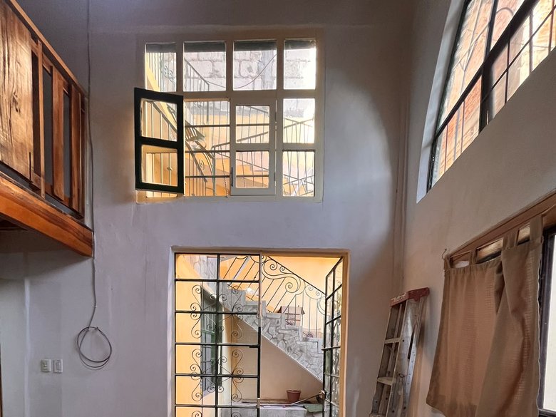 FIXER IN SAN ANTONIO — 23 photos