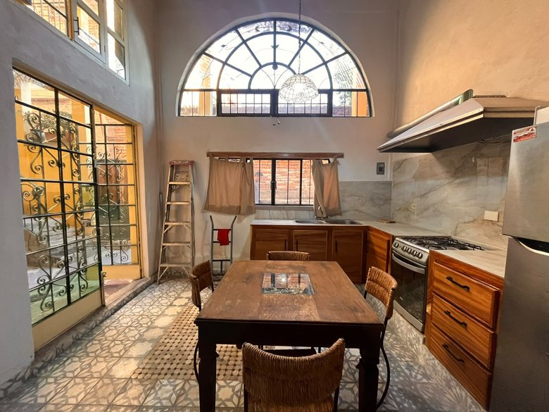 FIXER IN SAN ANTONIO — 17 photos