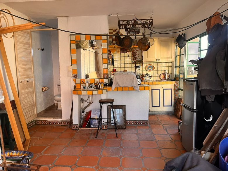 FIXER IN SAN ANTONIO — 19 photos