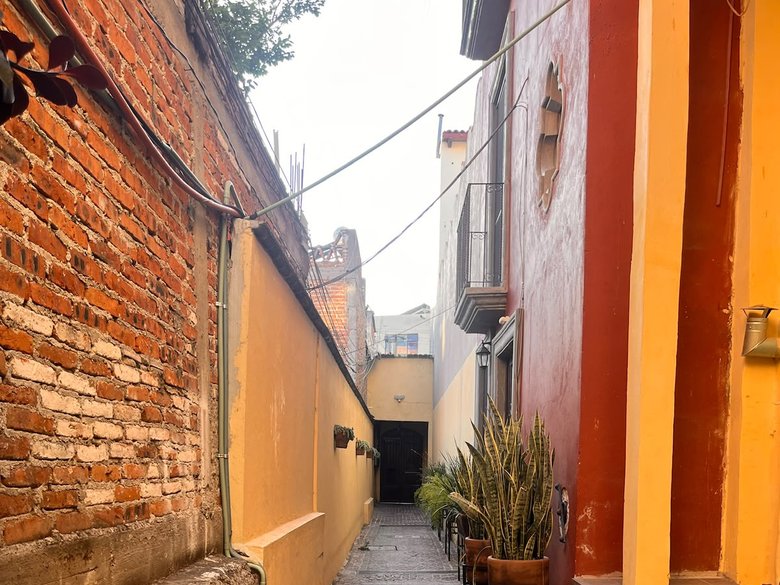 FIXER IN SAN ANTONIO — 18 photos