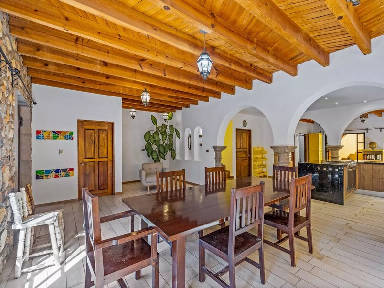 Casa Primavera — 4 photos
