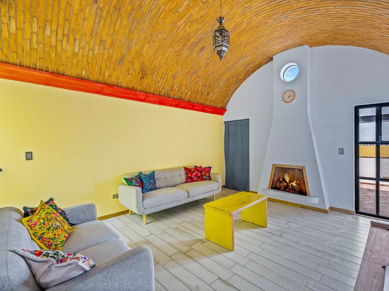 Casa Primavera — 14 photos
