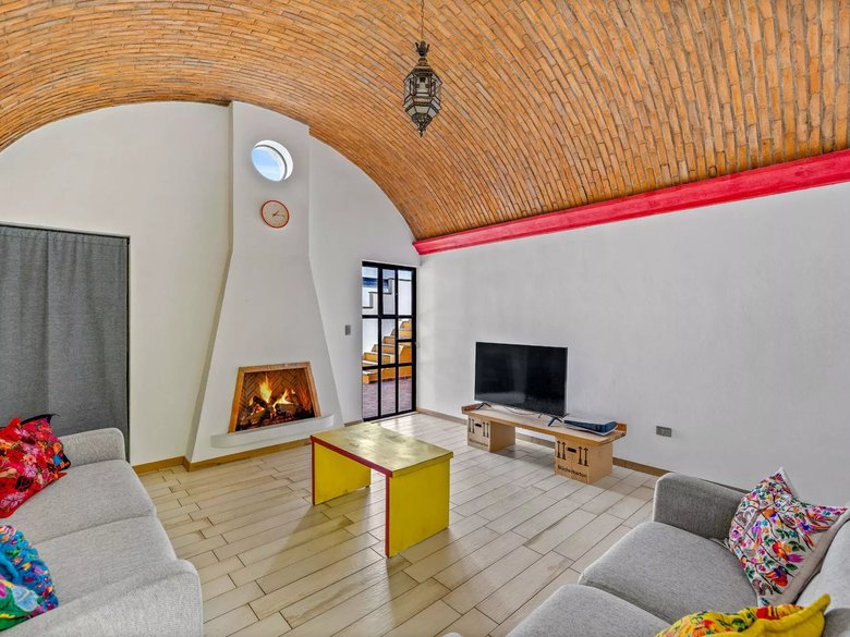 Casa Primavera — 13 photos