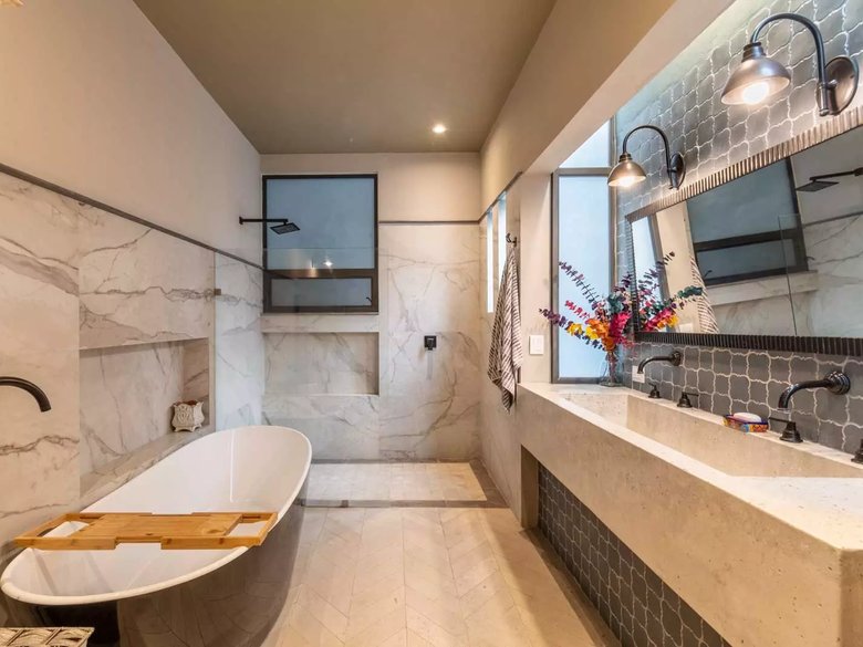 Casa Lumina — 16 photos