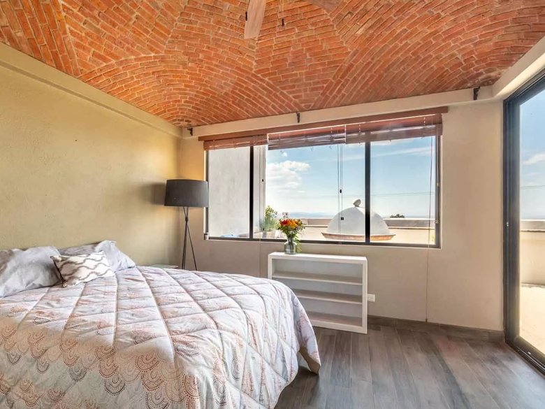 Casa Lumina — 21 photos
