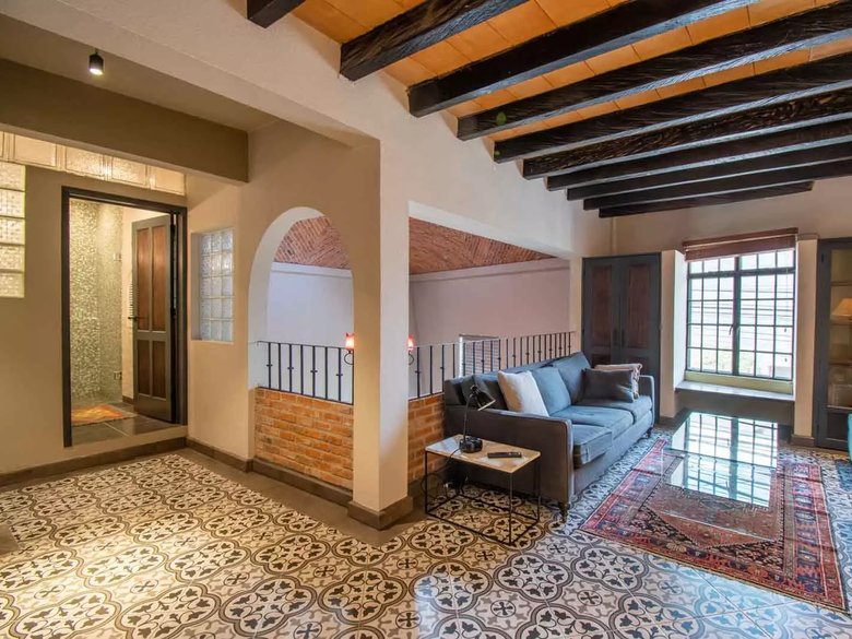 Casa Lumina — 12 photos