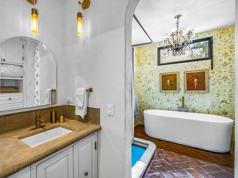 Casa Jesus — 21 photos