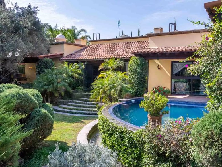 Casa Vista Picachos — 17 photos