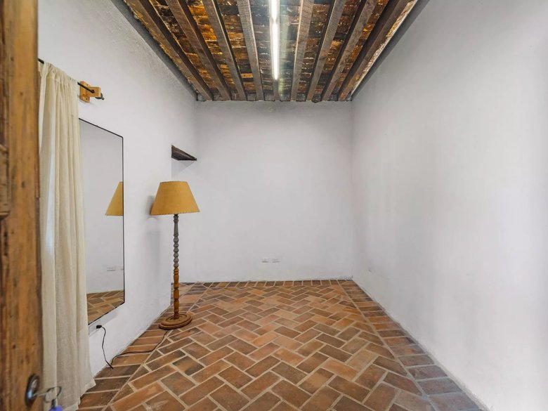 Casa Canal 42 — 22 photos
