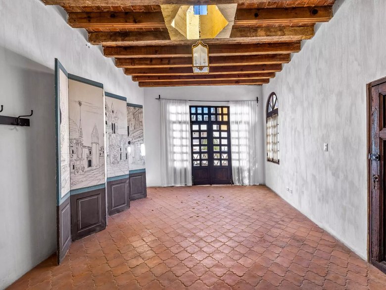 Casa Canal 42 — 25 photos