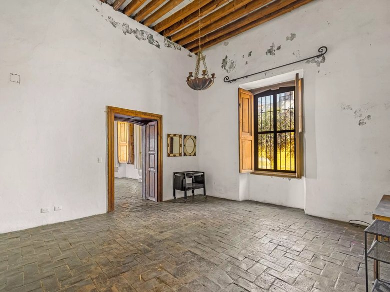 Casa Canal 42 — 10 photos