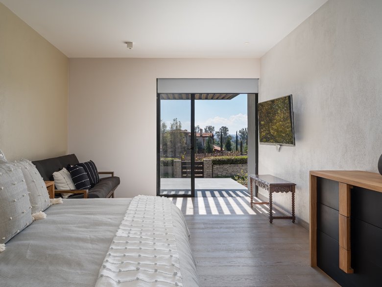 Contemporary Gem — 30 photos