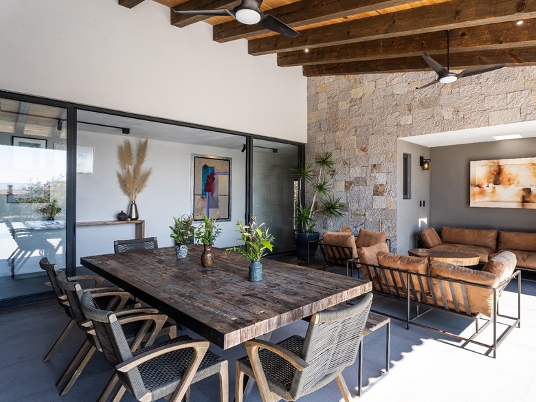 Contemporary Gem — 29 photos