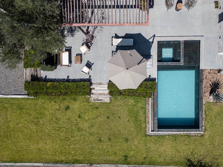 Contemporary Gem — 32 photos