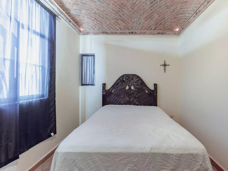 Exceptional Rental Income Property — 6 photos