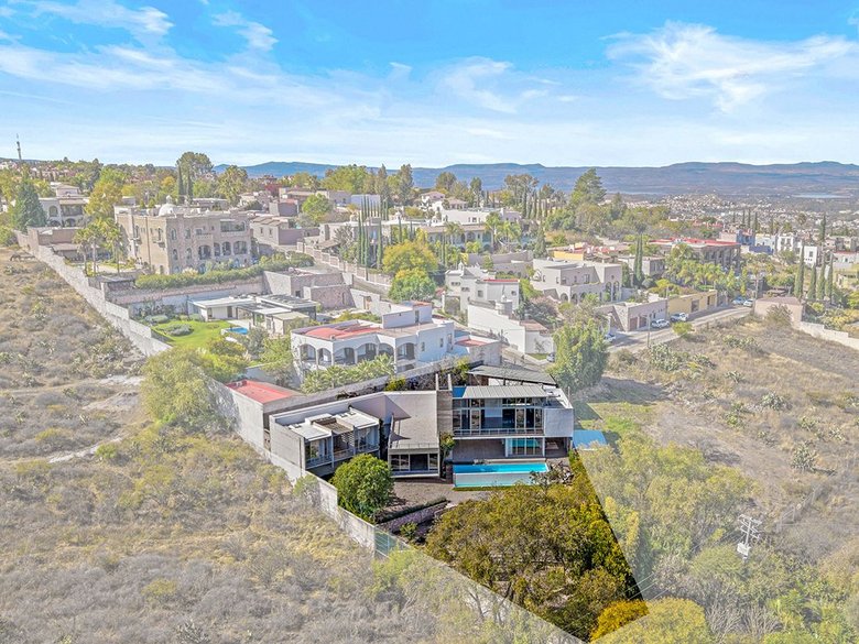 Casa La Colina — 24 photos
