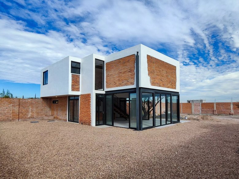 Casa Vanderwerf — 2 photos