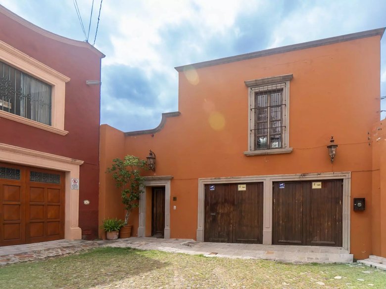 La Casona de los Cinco Patios — 19 photos