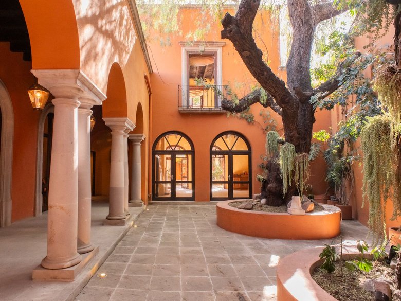 La Casona de los Cinco Patios — 19 photos