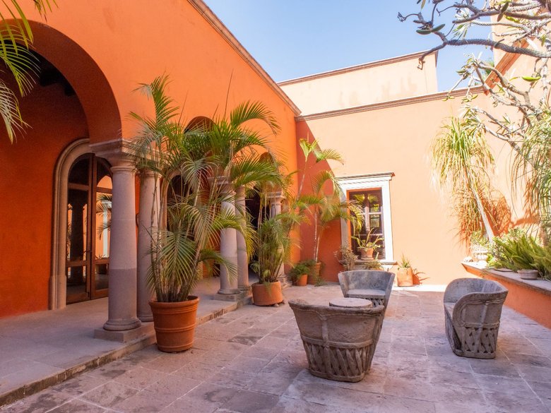 La Casona de los Cinco Patios — 31 photos