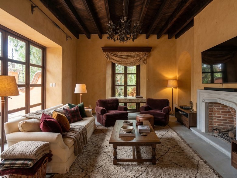 La Casona de los Cinco Patios — 13 photos