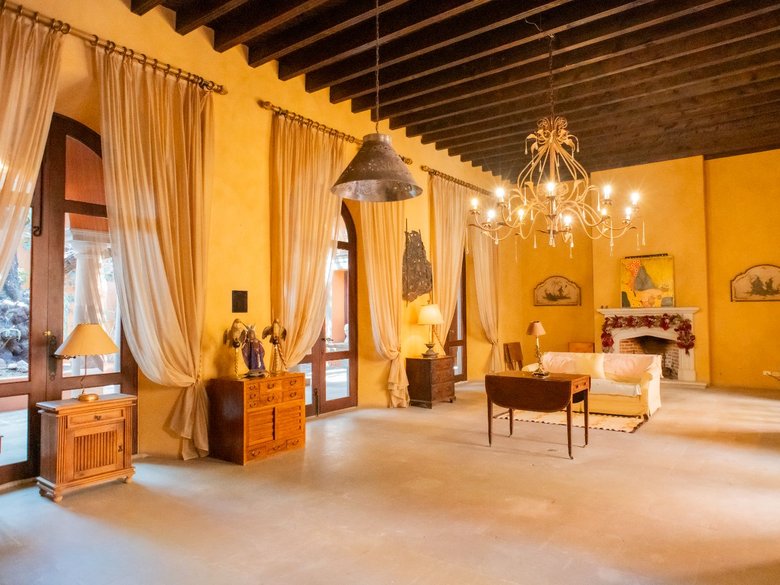 La Casona de los Cinco Patios — 18 photos