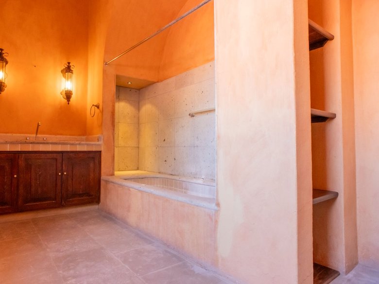 La Casona de los Cinco Patios — 34 photos