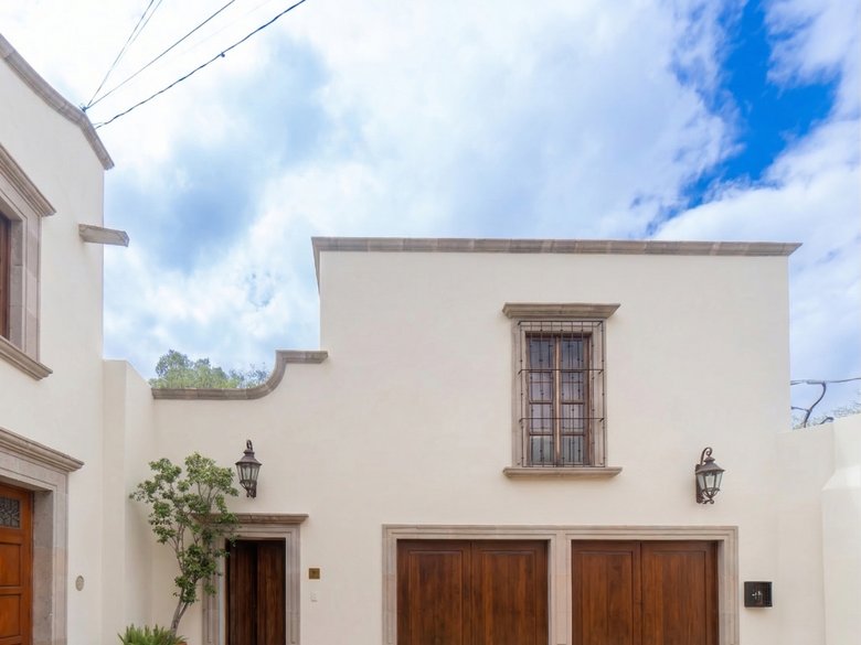 La Casona de los Cinco Patios — 16 photos
