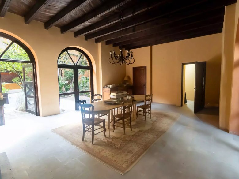 La Casona de los Cinco Patios — 8 photos