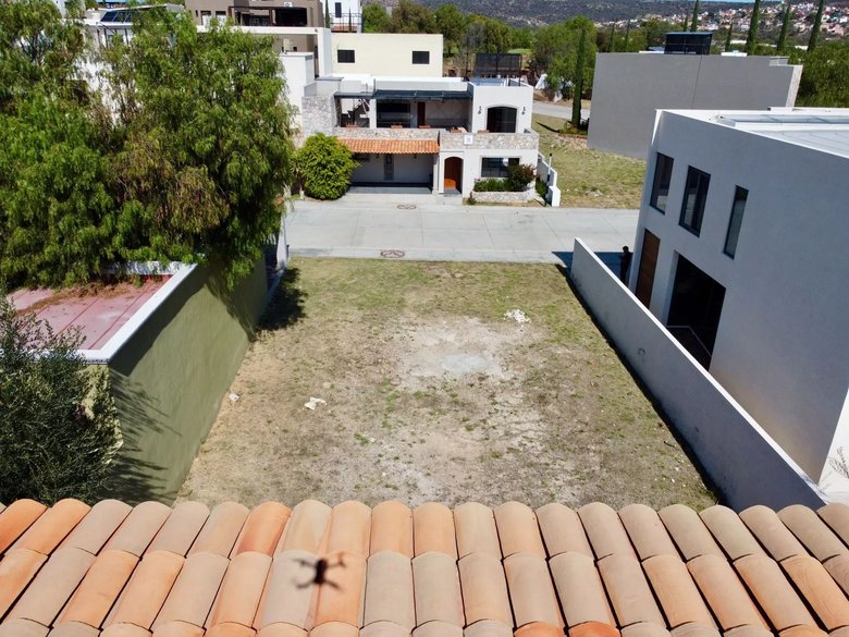 Milagros 11 Lot in Ventanas — 2 photos